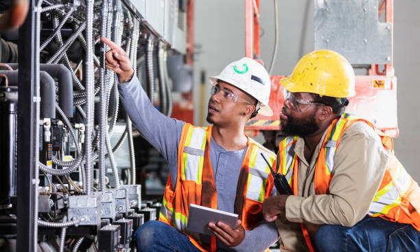 Best Electrician Near Me  in South Gate, CA